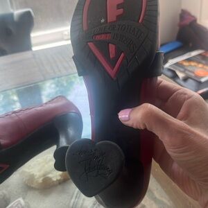 Fluevog shoes heart shaped heels in preloved condition. Size 9 1/2 very fine.